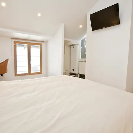 Montsejour - T2 Climatise Avec Filet Et Fauteuil Suspendu