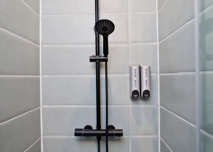 Montsejour - T2 Climatise Avec Filet Et Fauteuil Suspendu Apartment